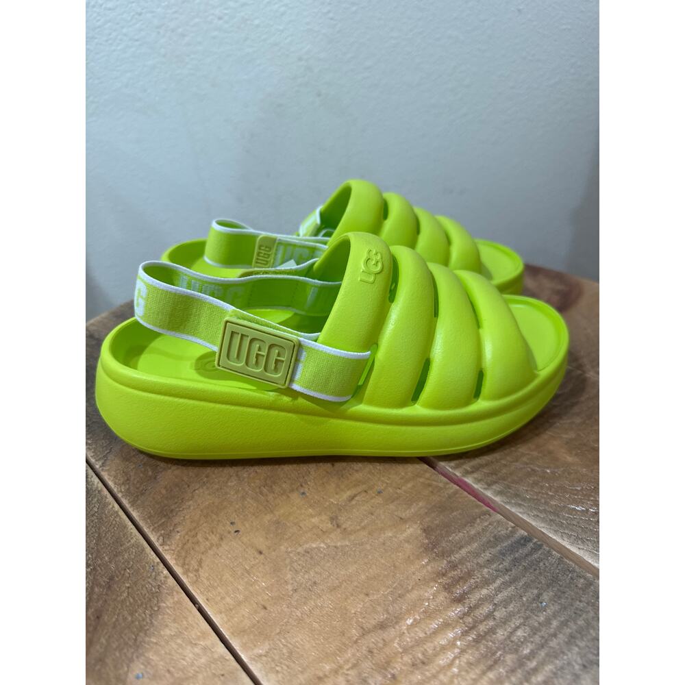 Kids UGG Sport Yeah green slides sandals new size 4